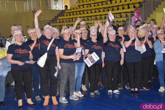 Ależ to było spotkanie! Mieszkańcy Świebodzic hucznie przywitali utytułowanych kulturystów [Foto, Wideo]
