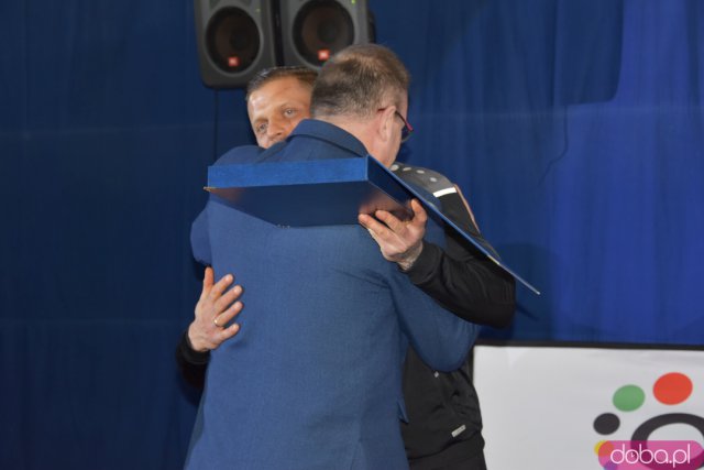 Ależ to było spotkanie! Mieszkańcy Świebodzic hucznie przywitali utytułowanych kulturystów [Foto, Wideo]