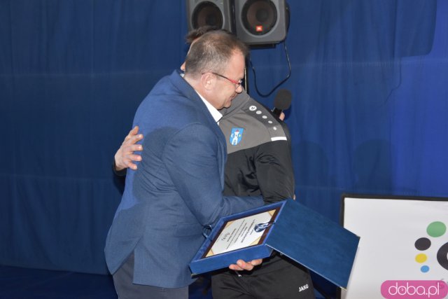Ależ to było spotkanie! Mieszkańcy Świebodzic hucznie przywitali utytułowanych kulturystów [Foto, Wideo]