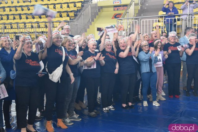 Ależ to było spotkanie! Mieszkańcy Świebodzic hucznie przywitali utytułowanych kulturystów [Foto, Wideo]