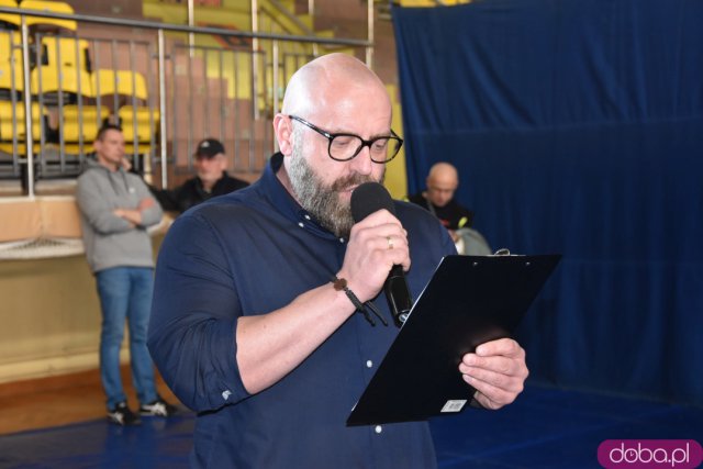 Ależ to było spotkanie! Mieszkańcy Świebodzic hucznie przywitali utytułowanych kulturystów [Foto, Wideo]