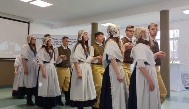 Konferencja „Klimat szkoły – tworzymy go razem” w ZSCKR w Mokrzeszowie [Foto]
