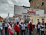 [FOTO] Działacze Solidarności protestowali pod fabryką porcelany