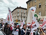 [FOTO] Działacze Solidarności protestowali pod fabryką porcelany