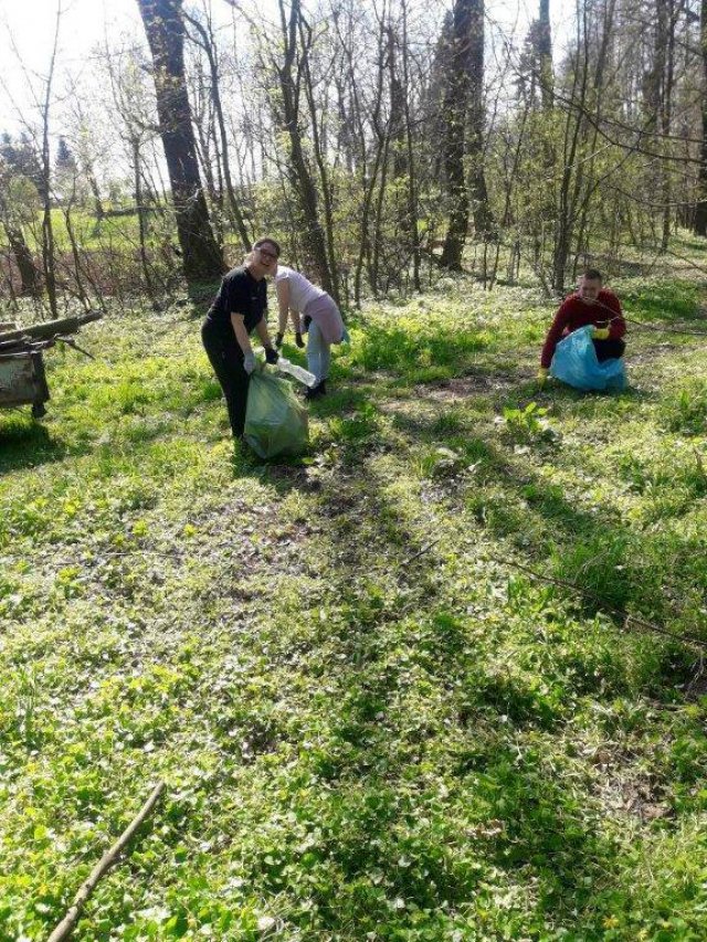 Wiosenne porządki w Czernicy [Foto]