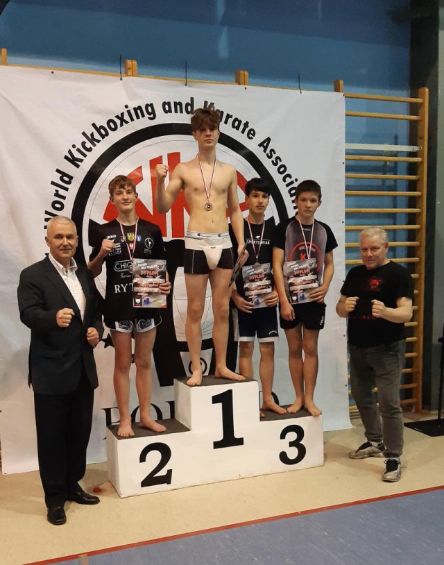Jaworzyńscy fighterzy z workiem medali [Foto]