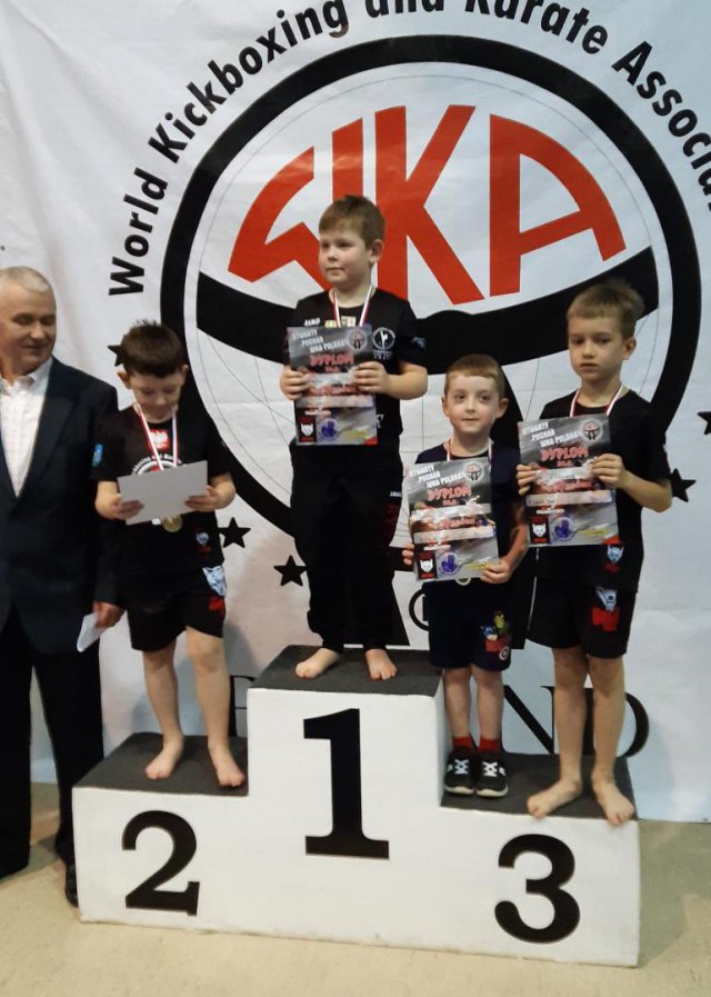 Jaworzyńscy fighterzy z workiem medali [Foto]