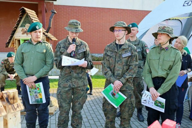 Tworzyli ekodomki w Żarowie [Foto, Wideo]