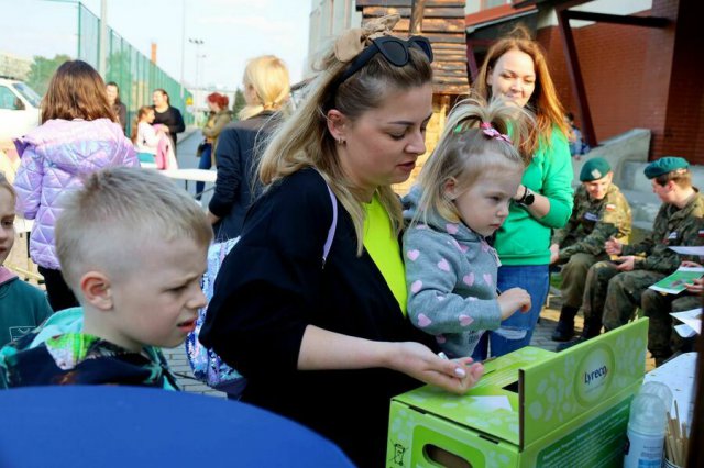 Tworzyli ekodomki w Żarowie [Foto, Wideo]