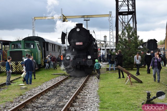 Siedemnasta majówka w Muzeum Kolejnictwa. Zobacz wjazd zabytkowego parowozu [Foto, Wideo]
