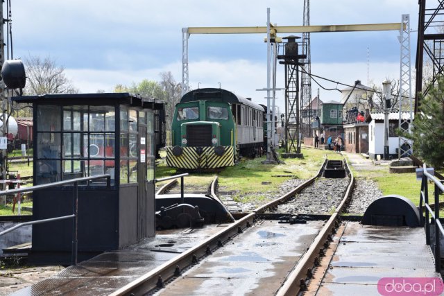 Siedemnasta majówka w Muzeum Kolejnictwa. Zobacz wjazd zabytkowego parowozu [Foto, Wideo]