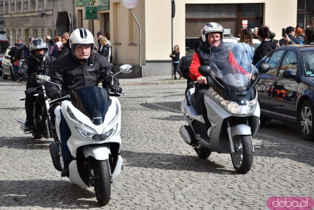 Motocykliści spotkali się na świebodzickim Rynku po raz jedenasty [Foto, Wideo]