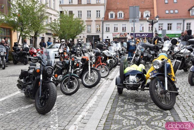 Motocykliści spotkali się na świebodzickim Rynku po raz jedenasty [Foto, Wideo]