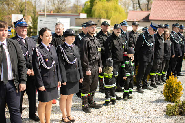 [FOTO] Dzień Flagi, Święto Konstytucji i Dzień Strażaka w Marcinowicach