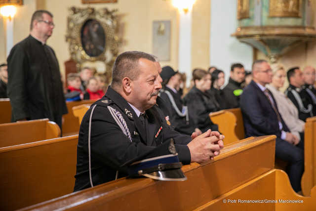 [FOTO] Dzień Flagi, Święto Konstytucji i Dzień Strażaka w Marcinowicach