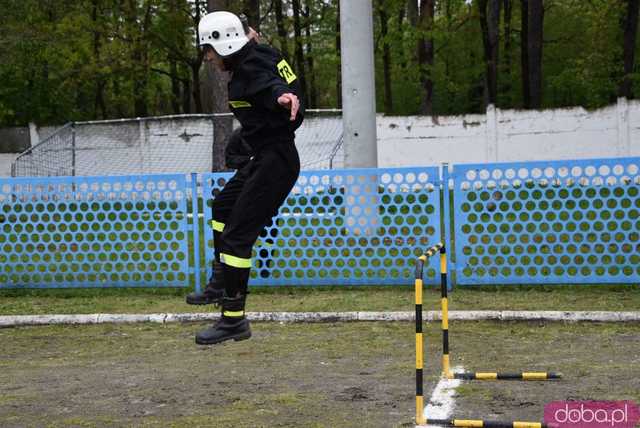 Ależ rywalizacja! Strażacy z gminy Jaworzyna Śląska konkurowali w zawodach pożarniczych. Znamy wyniki! [Foto]