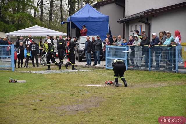 Ależ rywalizacja! Strażacy z gminy Jaworzyna Śląska konkurowali w zawodach pożarniczych. Znamy wyniki! [Foto]