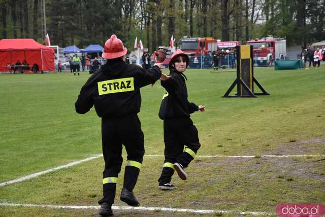 Ależ rywalizacja! Strażacy z gminy Jaworzyna Śląska konkurowali w zawodach pożarniczych. Znamy wyniki! [Foto]