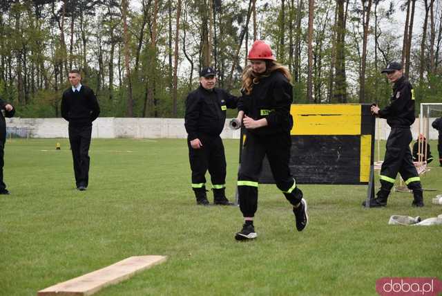 Ależ rywalizacja! Strażacy z gminy Jaworzyna Śląska konkurowali w zawodach pożarniczych. Znamy wyniki! [Foto]