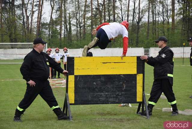 Ależ rywalizacja! Strażacy z gminy Jaworzyna Śląska konkurowali w zawodach pożarniczych. Znamy wyniki! [Foto]