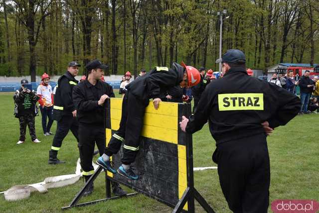 Ależ rywalizacja! Strażacy z gminy Jaworzyna Śląska konkurowali w zawodach pożarniczych. Znamy wyniki! [Foto]