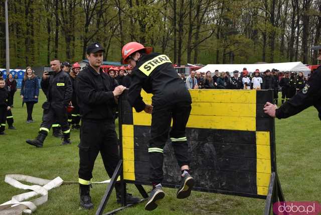 Ależ rywalizacja! Strażacy z gminy Jaworzyna Śląska konkurowali w zawodach pożarniczych. Znamy wyniki! [Foto]