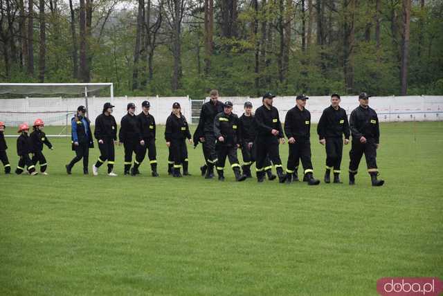 Ależ rywalizacja! Strażacy z gminy Jaworzyna Śląska konkurowali w zawodach pożarniczych. Znamy wyniki! [Foto]