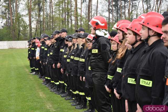 Ależ rywalizacja! Strażacy z gminy Jaworzyna Śląska konkurowali w zawodach pożarniczych. Znamy wyniki! [Foto]