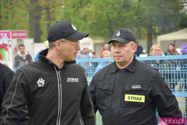Ależ rywalizacja! Strażacy z gminy Jaworzyna Śląska konkurowali w zawodach pożarniczych. Znamy wyniki! [Foto]
