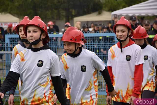 Ależ rywalizacja! Strażacy z gminy Jaworzyna Śląska konkurowali w zawodach pożarniczych. Znamy wyniki! [Foto]