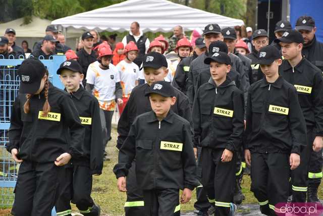 Ależ rywalizacja! Strażacy z gminy Jaworzyna Śląska konkurowali w zawodach pożarniczych. Znamy wyniki! [Foto]