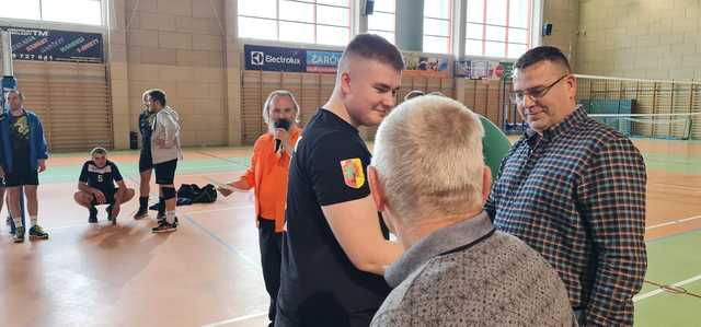 Turniej siatkarski o Puchar Burmistrza Żarowa za nami [Foto]