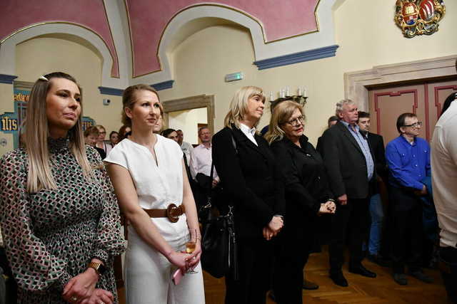 Uroczyście otwarto wystawę poświęconą historii świebodzickiej firmy Śnieżka. Czy jest ktoś, kto choć raz nie skosztował słynnych michałków? [Foto]