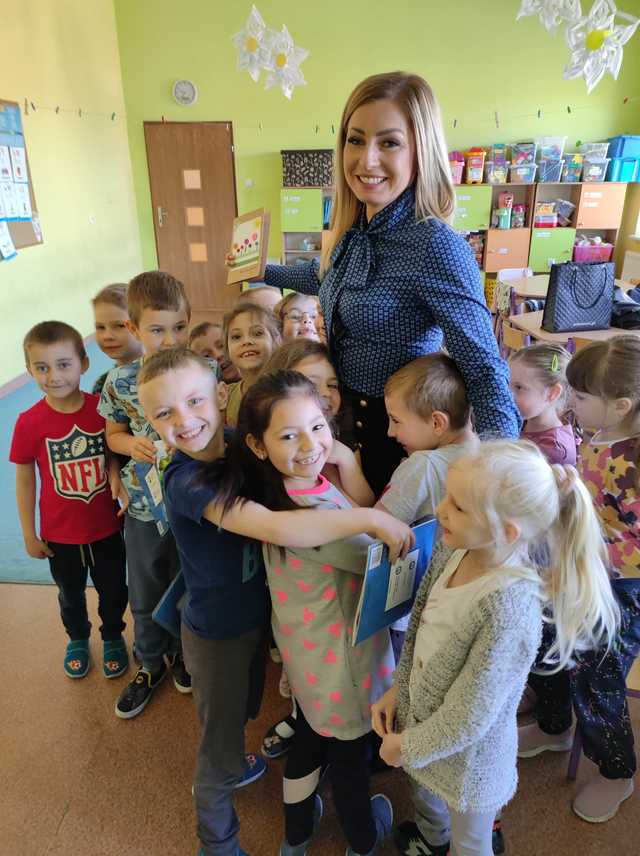 Dzieci z jaworzyńskiego przedszkola poznały tajniki pracy radcy prawnego [Foto]