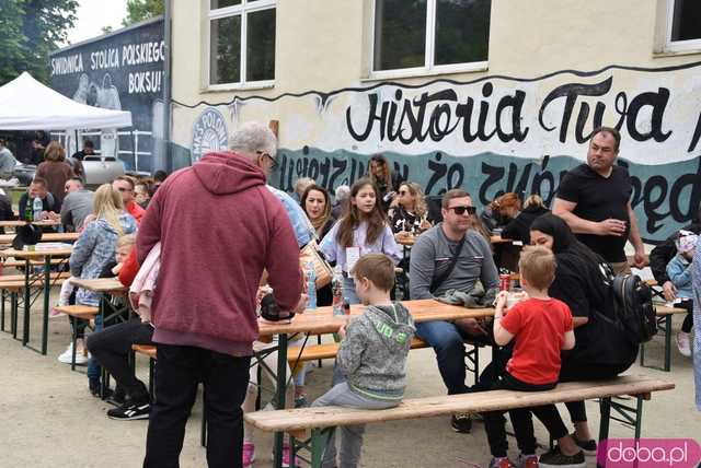 Świdniczanie wspierają Liliankę. Tłumy na pikniku charytatywnym dla chorej dziewczynki [Foto]