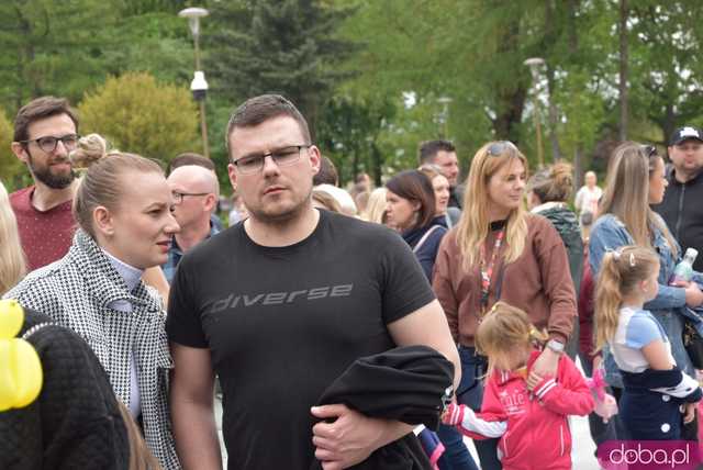 Świdniczanie wspierają Liliankę. Tłumy na pikniku charytatywnym dla chorej dziewczynki [Foto]