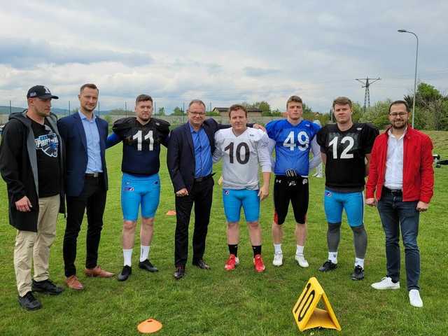Drużyna Footballu Amerykańskiego Panthers Wrocław w Świebodzicach [Foto]