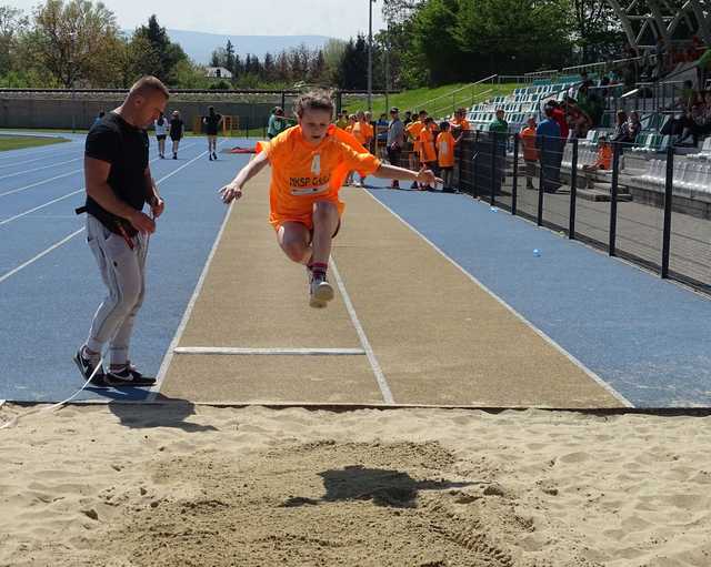 Czwórbój Lekkoatletyczny klas 5-6 SP w Świdnicy za nami [Foto]