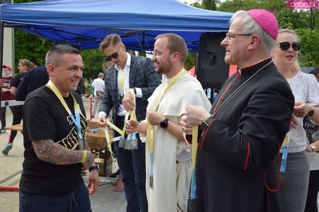 Zabawa jakich mało. Przed nami festyn rodzinny z 4. Świdnickim Biegiem Papieskim i akcją charytatywną