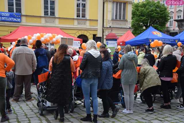 [FOTO] Akcja podopiecznych PSONI z okazji Dnia Godności