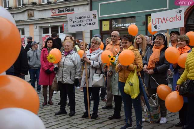 [FOTO] Akcja podopiecznych PSONI z okazji Dnia Godności