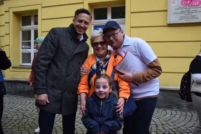 [FOTO] Akcja podopiecznych PSONI z okazji Dnia Godności
