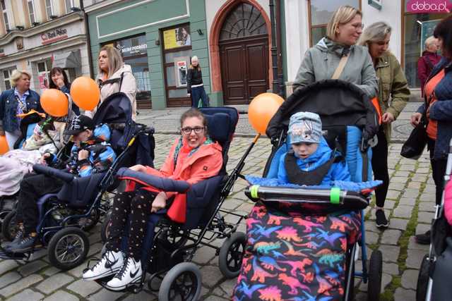 [FOTO] Akcja podopiecznych PSONI z okazji Dnia Godności