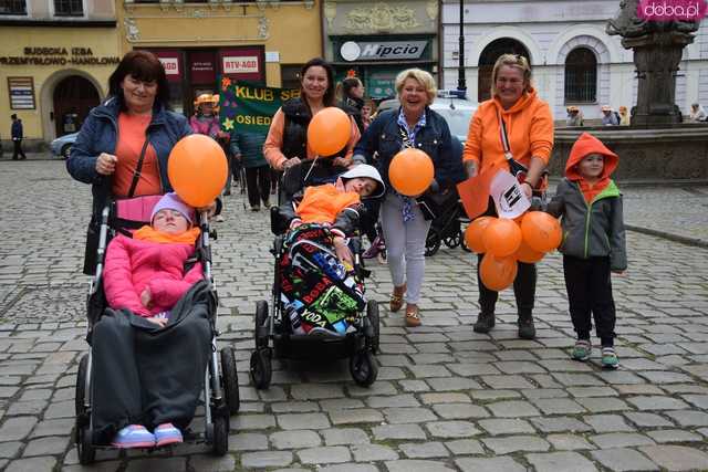 [FOTO] Akcja podopiecznych PSONI z okazji Dnia Godności