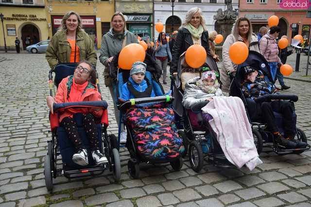 [FOTO] Akcja podopiecznych PSONI z okazji Dnia Godności