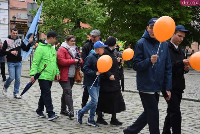 [FOTO] Akcja podopiecznych PSONI z okazji Dnia Godności