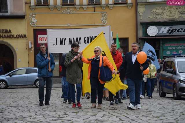 [FOTO] Akcja podopiecznych PSONI z okazji Dnia Godności