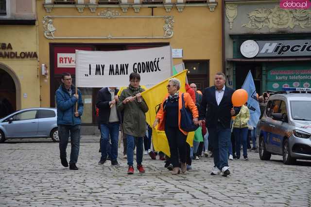 [FOTO] Akcja podopiecznych PSONI z okazji Dnia Godności