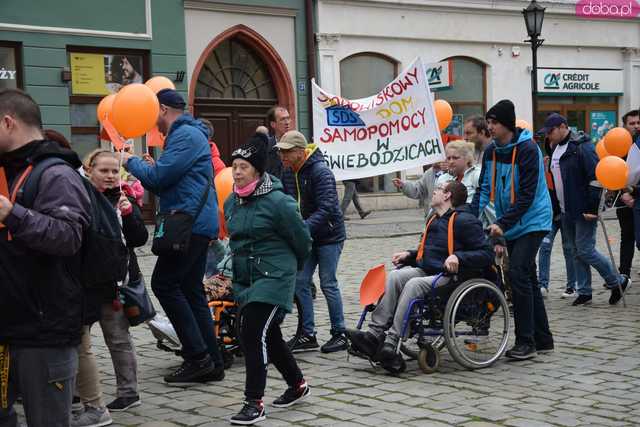 [FOTO] Akcja podopiecznych PSONI z okazji Dnia Godności
