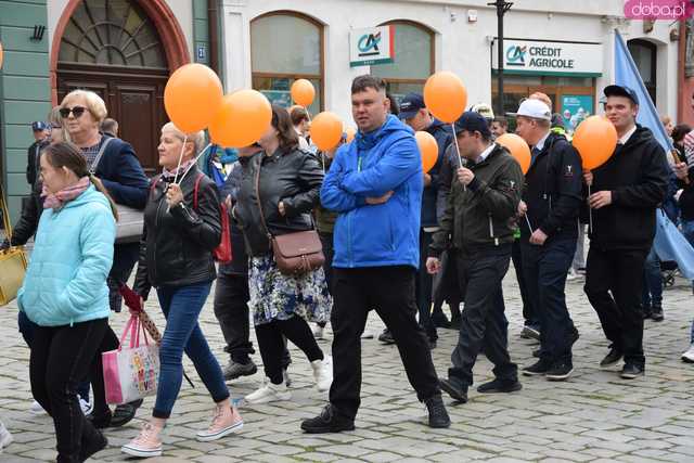 [FOTO] Akcja podopiecznych PSONI z okazji Dnia Godności